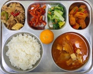 12월 4일 (월) 점심 급식사진 :: 급식 소식 :: 거제여자중학교 거제여자중학교 :: 급식 소식 :: 12월 4일 (월) 점심 급식사진