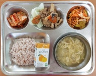 2023.12.5 ( 화 ) 식단 사진 :: 급식 소식 :: 임천중학교 임천중학교 :: 급식 소식 :: 2023.12.5 ( 화 ) 식단 사진
