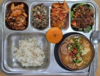 12월 5일 (화) 점심 급식사진 :: 급식 소식 :: 순천풍덕중학교 순천풍덕중학교 :: 급식 소식 :: 12월 5일 (화) 점심 급식사진