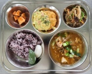 12월 5일 (화) 점심 급식사진 :: 급식 소식 :: 용천중학교 용천중학교 :: 급식 소식 :: 12월 5일 (화) 점심 급식사진