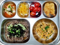 12월 6일 (수) 점심 급식사진 :: 급식 소식 :: 서울홍연초등학교 서울홍연초등학교 :: 급식 소식 :: 12월 6일 (수) 점심 급식사진