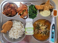 23.12.7식단사진 :: 급식 소식 :: 군산서흥중학교 군산서흥중학교 :: 급식 소식 :: 23.12.7식단사진