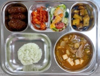 12월 8일 (금) 점심 급식사진 :: 급식 소식 :: 녹산초등학교 녹산초등학교 :: 급식 소식 :: 12월 8일 (금) 점심 급식사진