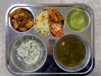 12월 8일 (금) 점심 급식사진 :: 급식 소식 :: 성호중학교 성호중학교 :: 급식 소식 :: 12월 8일 (금) 점심 급식사진