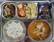 12월 7일 (목) 점심 급식사진 :: 급식 소식 :: 영문중학교 영문중학교 :: 급식 소식 :: 12월 7일 (목) 점심 급식사진