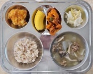 12월 8일 (금) 점심 급식사진 :: 급식 소식 :: 백신초등학교 백신초등학교 :: 급식 소식 :: 12월 8일 (금) 점심 급식사진