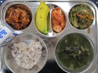 12월 8일 (금) 점심 급식사진 :: 급식 소식 :: 서울경동초등학교 서울경동초등학교 :: 급식 소식 :: 12월 8일 (금) 점심 급식사진