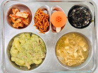 12월 8일 (금) 점심 급식사진 :: 급식 소식 :: 남인천여자중학교 남인천여자중학교 :: 급식 소식 :: 12월 8일 (금) 점심 급식사진