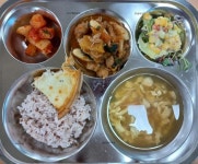 12월 11일 (월) 점심 급식사진 :: 급식 소식 :: 푸른솔초등학교 푸른솔초등학교 :: 급식 소식 :: 12월 11일 (월) 점심 급식사진