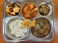 12월 11일 (월) 점심 급식사진 :: 급식 소식 :: 두일초등학교 두일초등학교 :: 급식 소식 :: 12월 11일 (월) 점심 급식사진