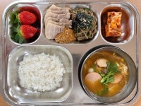 12월 11일 식단사진 :: 급식 소식 :: 천안청당초등학교 천안청당초등학교 :: 급식 소식 :: 12월 11일 식단사진