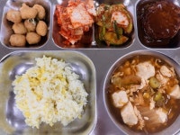 12월 12일 (화) 점심 급식사진 :: 급식 소식 :: 대호중학교 대호중학교 :: 급식 소식 :: 12월 12일 (화) 점심 급식사진