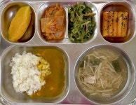 12월 12일 (화) 점심 급식사진 :: 급식 소식 :: 홍익대학교사범대학부속초등학교 홍익대학교사범대학부속초등학교 :: 급식 소식 :: 12월 12일... 