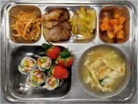 12월 12일 (화) 점심 급식사진 :: 급식 소식 :: 오륜중학교 오륜중학교 :: 급식 소식 :: 12월 12일 (화) 점심 급식사진