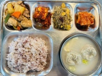 12월 14일 (목) 점심 급식사진 :: 급식 소식 :: 동일중학교 동일중학교 :: 급식 소식 :: 12월 14일 (목) 점심 급식사진