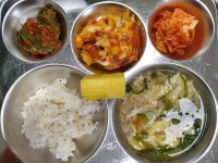 12월 14일 (목) 점심 급식사진 :: 급식 소식 :: 흥진초등학교 흥진초등학교 :: 급식 소식 :: 12월 14일 (목) 점심 급식사진