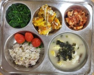 12월 15일 (금) 점심 급식사진 :: 급식 소식 :: 석우초등학교 석우초등학교 :: 급식 소식 :: 12월 15일 (금) 점심 급식사진