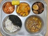 12월 18일 (월) 점심 급식사진 :: 급식 소식 :: 상촌중학교 상촌중학교 :: 급식 소식 :: 12월 18일 (월) 점심 급식사진