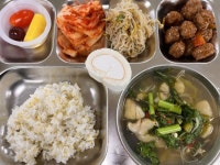 12월 18일 (월) 점심 급식사진 :: 급식 소식 :: 대호중학교 대호중학교 :: 급식 소식 :: 12월 18일 (월) 점심 급식사진