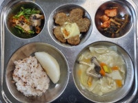 2023년 12월 18일(월) :: 급식 소식 :: 대전은어송초등학교 대전은어송초등학교 :: 급식 소식 :: 2023년 12월 18일(월)