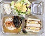 12월 13일 (수) 점심 급식사진 :: 급식 소식 :: 흥진고등학교 흥진고등학교 :: 급식 소식 :: 12월 13일 (수) 점심 급식사진