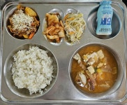 12월 18일 (월) 점심 급식사진 :: 급식 소식 :: 인천정각중학교 인천정각중학교 :: 급식 소식 :: 12월 18일 (월) 점심 급식사진