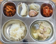 12월18일(월) 식단사진 :: 급식 소식 :: 봄내초등학교 봄내초등학교 :: 급식 소식 :: 12월18일(월) 식단사진