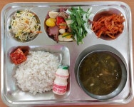 임천중학교 :: 급식 소식 :: 2023.12.18 ( 월 ) 식단 사진