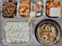 12월 14일 (목) 점심 급식사진 :: 급식 소식 :: 신성중학교 신성중학교 :: 급식 소식 :: 12월 14일 (목) 점심 급식사진