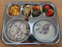 2023.12.19 식단사진 :: 급식 소식 :: 군산수송초등학교 군산수송초등학교 :: 급식 소식 :: 2023.12.19 식단사진