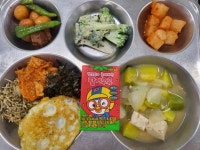 12월 19일 (화) 점심 급식사진 :: 급식 소식 :: 제물포여자중학교 제물포여자중학교 :: 급식 소식 :: 12월 19일 (화) 점심 급식사진