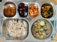 12월 19일 (화) 점심 급식사진 :: 급식소식 :: 동탄목동초등학교 동탄목동초등학교 :: 급식소식 :: 12월 19일 (화) 점심 급식사진