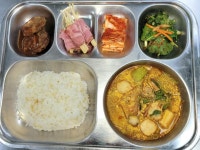 12월 19일 (화) 점심 급식사진 :: 급식 소식 :: 보수초등학교 보수초등학교 :: 급식 소식 :: 12월 19일 (화) 점심 급식사진