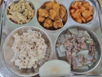 [일반] 12월 19일(화) 점심 급식 사진 :: 급식 소식 :: 화도초등학교 화도초등학교 :: 급식 소식 :: [일반] 12월 19일(화) 점심 급식 사진