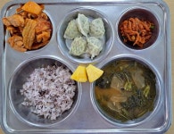 * 2023년 12월 19일(화) 식단 및 식재료 사진 :: 급식 소식 :: 대전관저중학교 대전관저중학교 :: 급식 소식 :: * 2023년 12월 19일(화) 식단 및... 