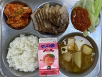 12월 19일 (화) 점심 급식사진 :: 급식 소식 :: 인송중학교 인송중학교 :: 급식 소식 :: 12월 19일 (화) 점심 급식사진