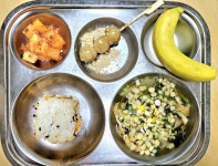 12월 20일 (수) 점심 급식사진 :: 급식 소식 :: 금릉중학교 금릉중학교 :: 급식 소식 :: 12월 20일 (수) 점심 급식사진