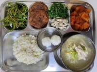 12월 19일 (화) 점심 급식사진 :: 급식 소식 :: 명진중학교 명진중학교 :: 급식 소식 :: 12월 19일 (화) 점심 급식사진