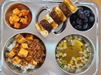 12월 20일 (수) 점심 급식사진 :: 급식 소식 :: 갈월중학교 갈월중학교 :: 급식 소식 :: 12월 20일 (수) 점심 급식사진