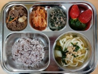 2023년 12월 21일 급식사진 :: 급식 소식 :: 평원초등학교 평원초등학교 :: 급식 소식 :: 2023년 12월 21일 급식사진