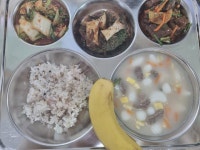 [일반] 12월 21일(목) 점심 급식 사진 :: 급식 소식 :: 화도초등학교 화도초등학교 :: 급식 소식 :: [일반] 12월 21일(목) 점심 급식 사진