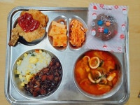 12월 22일 (금) 점심 급식사진 :: 급식 소식 :: 명신여자고등학교 명신여자고등학교 :: 급식 소식 :: 12월 22일 (금) 점심 급식사진