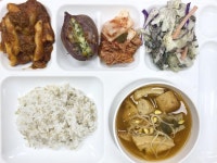 12월 18일 (월) 점심 급식사진 :: 급식 소식 :: 서울체육중학교 서울체육중학교 :: 급식 소식 :: 12월 18일 (월) 점심 급식사진