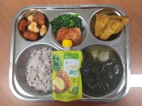 12월 19일 (화) 점심 급식사진 :: 급식 소식 :: 해림초등학교 해림초등학교 :: 급식 소식 :: 12월 19일 (화) 점심 급식사진