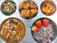 12월 26일 (화) 점심 급식사진 :: 급식 소식 :: 남동중학교 남동중학교 :: 급식 소식 :: 12월 26일 (화) 점심 급식사진