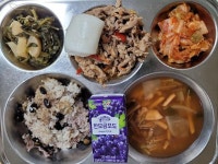 12월 26일 (화) 점심 급식사진 :: 급식 소식 :: 매탄중학교 매탄중학교 :: 급식 소식 :: 12월 26일 (화) 점심 급식사진