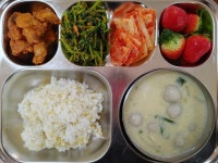 12월 27일 (수) 점심 급식사진 :: 급식 소식 :: 서울묵동초등학교 서울묵동초등학교 :: 급식 소식 :: 12월 27일 (수) 점심 급식사진
