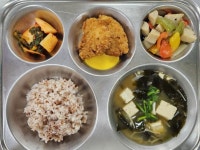 12월 28일 (목) 점심 급식사진 :: 급식 소식 :: 금촌중학교 금촌중학교 :: 급식 소식 :: 12월 28일 (목) 점심 급식사진