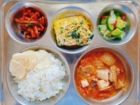 12월 28일 (목) 점심 급식사진 :: 급식 소식 :: 고양동산초등학교 고양동산초등학교 :: 급식 소식 :: 12월 28일 (목) 점심 급식사진