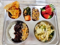 1월 4일 (목) 점심 급식사진 :: 급식 소식 :: 현곡초등학교 현곡초등학교 :: 급식 소식 :: 1월 4일 (목) 점심 급식사진